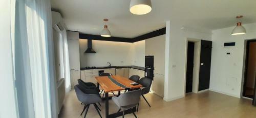 Dia Apartment