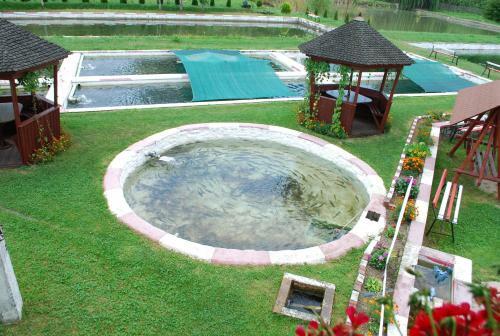 Hostal Pensiunea Lacurile Pastravilor