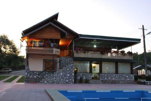 Hostal Pensiunea Lacurile Pastravilor
