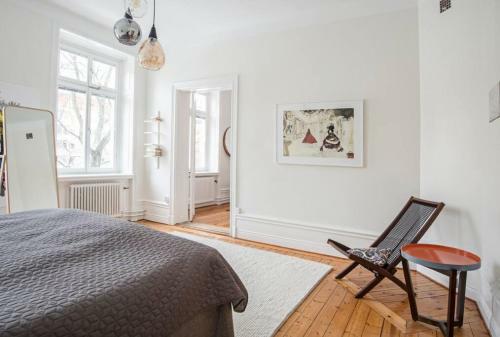 Elegant And Light 3 Room Apartment In Sofo 97sqm