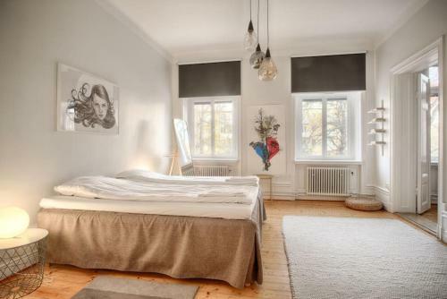 Elegant And Light 3 Room Apartment In Sofo 97sqm