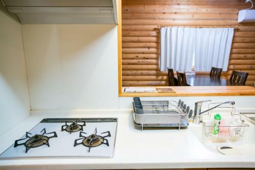 Londonbushotel & Wooddy
