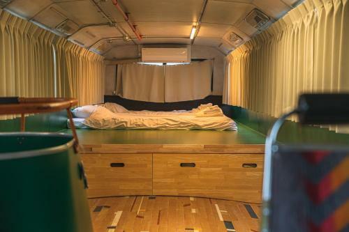 Londonbushotel & Wooddy
