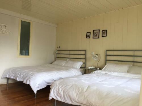 Hostal His & Her Story Guesthouse