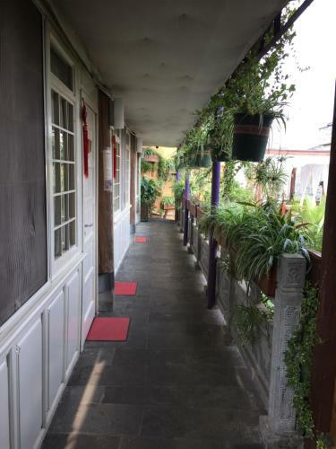 Hostal His & Her Story Guesthouse