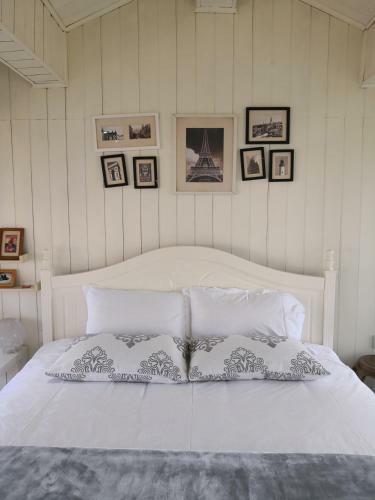 Hostal His & Her Story Guesthouse