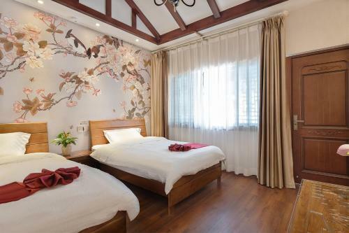 Hotel Floral Brook Boutique Inn