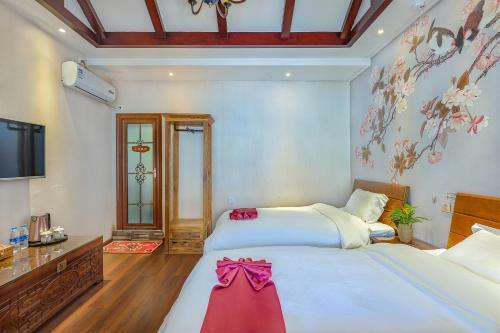 Hotel Floral Brook Boutique Inn