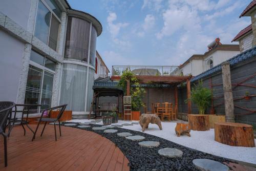 Tiezhu Party Holiday House