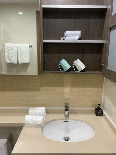Alamona Hotel & Apartments