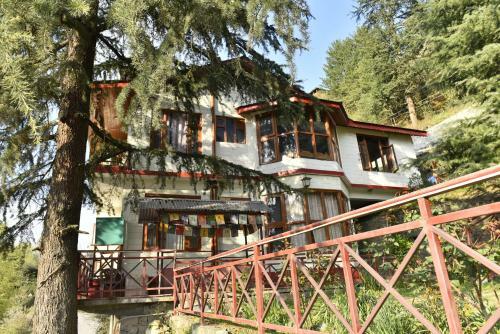 Udaksh House Naggar