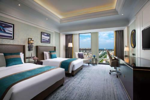 Hotel Ramada Plaza By Wyndham Wuhan Huangpi