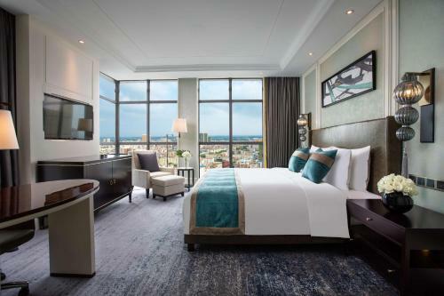 Hotel Ramada Plaza By Wyndham Wuhan Huangpi