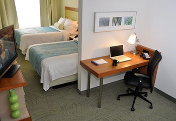 Hotel Springhill Suites Cincinnati North Forest Park