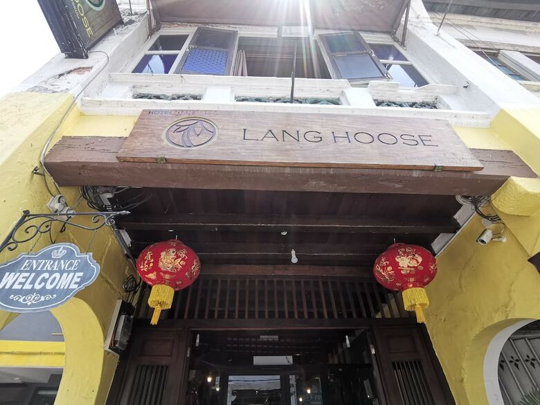 Hostal Lang Hoose