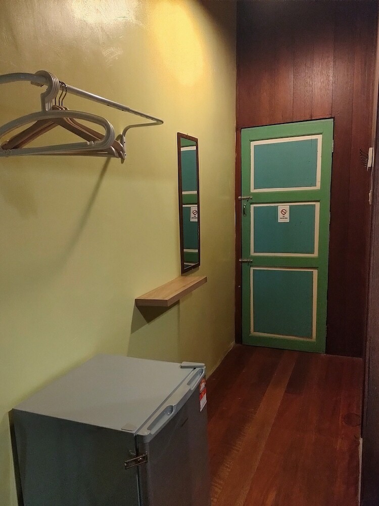 Hostal Lang Hoose