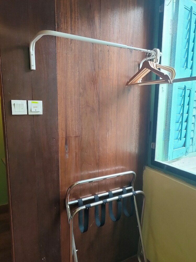 Hostal Lang Hoose
