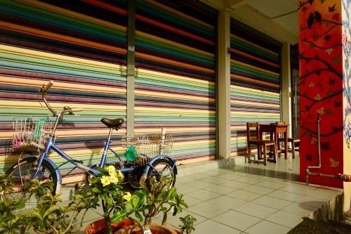 Queen's Hostel