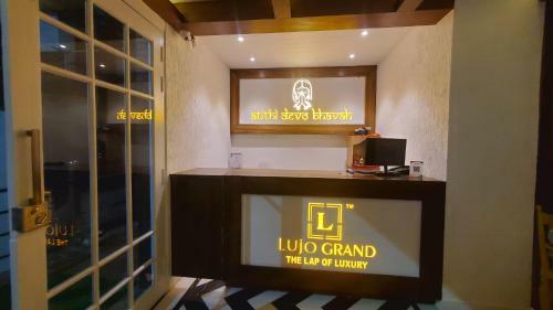 Hotel Sapling By Lujo Grand