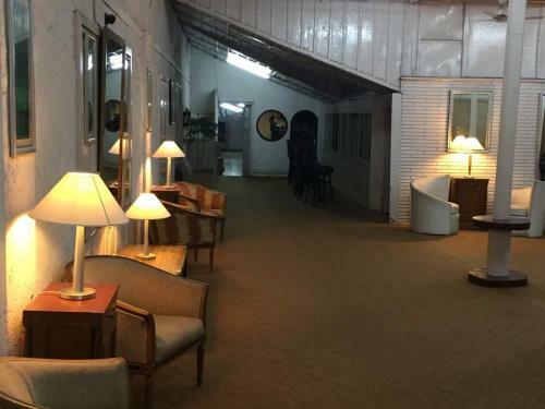 Hakman's Hotel