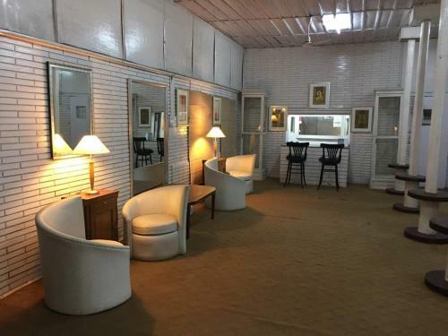 Hakman's Hotel