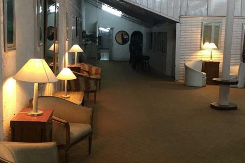 Hakman's Hotel