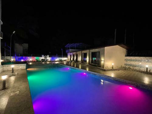 Villa Capetown Grey House Shelu Karjat