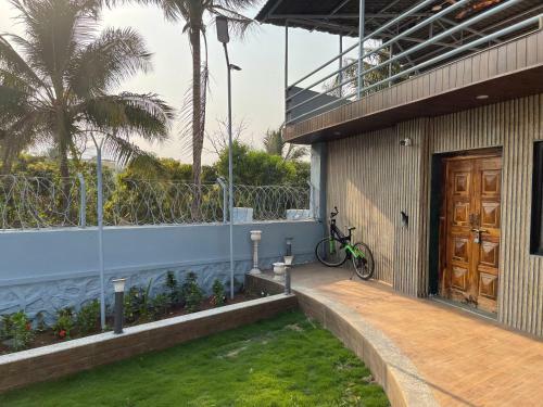 Villa Capetown Grey House Shelu Karjat