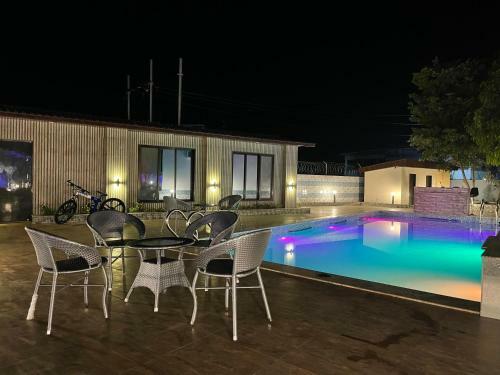 Villa Capetown Grey House Shelu Karjat