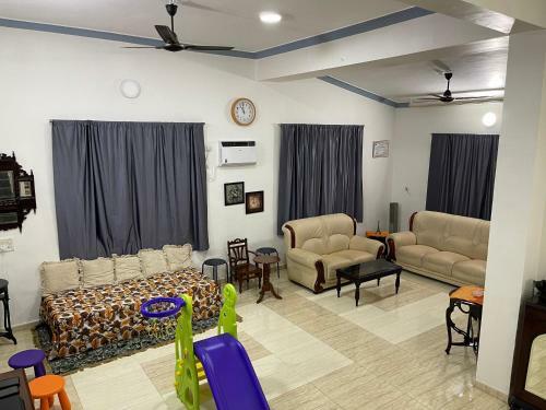 Villa Capetown Grey House Shelu Karjat