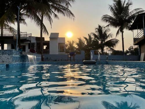 Villa Capetown Grey House Shelu Karjat