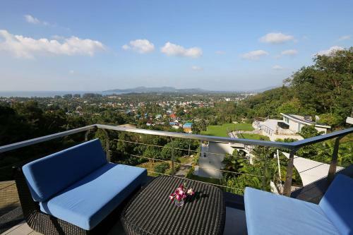 Villa Beyond-namaste 15 Bedroom Fully Staffed Seaview Villa