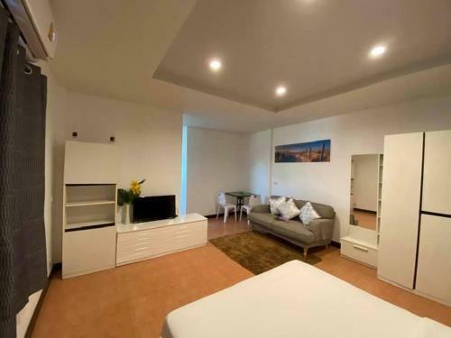 Hostal Maria House