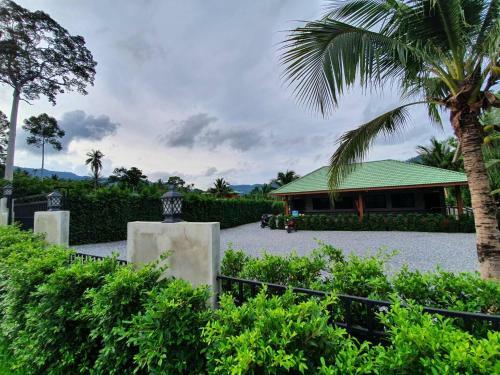 Hostal De'yaim