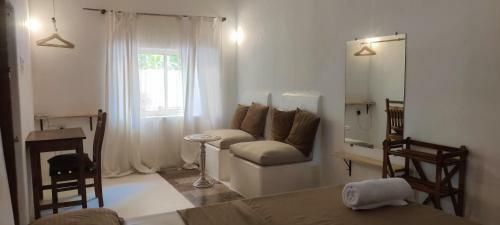 Agroturismo Beautiful Room In Jungle Villa With Open Kitchen