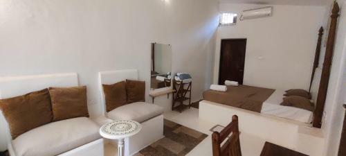Agroturismo Beautiful Room In Jungle Villa With Open Kitchen