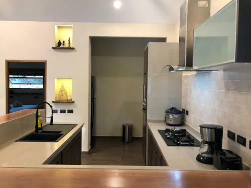 Baan Bai Mai, 2 Villas, 8 Bedrooms For 16 Guests