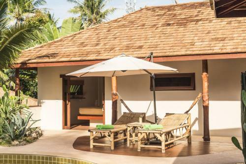 Baan Bai Mai, 2 Villas, 8 Bedrooms For 16 Guests