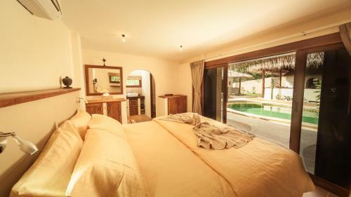Baan Bai Mai, 2 Villas, 8 Bedrooms For 16 Guests