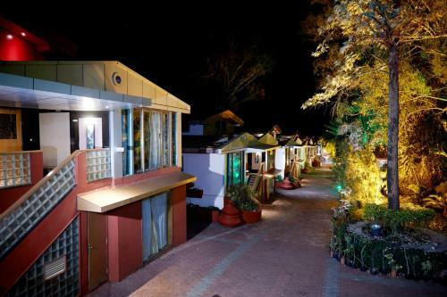 Hotel Summer Plaza Resort