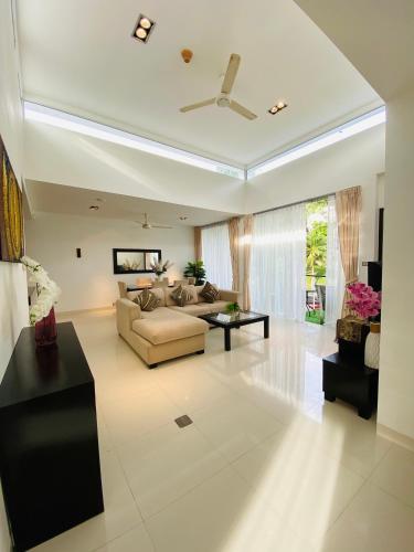 Apartamento Kamala Hills Estate