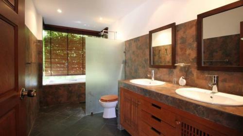 Seabreeze Villa