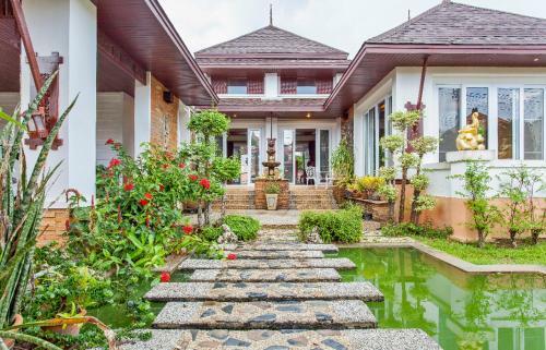 Luxury Thai Villa With Very Beautiful Private Pool