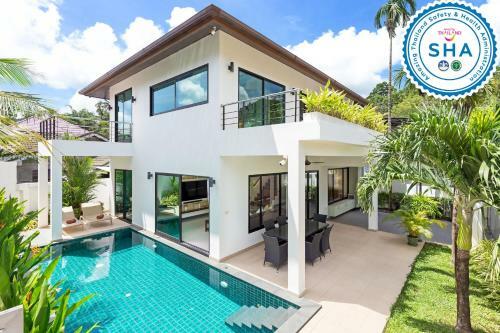 Villa White Pool