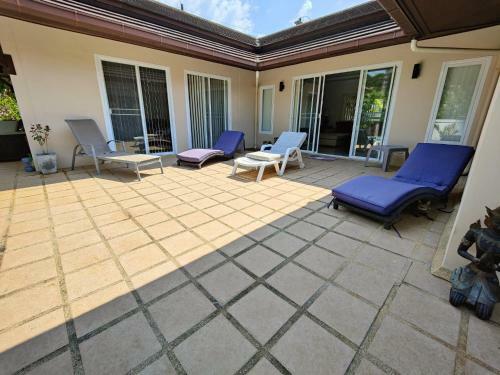 Sea Breeze Villa