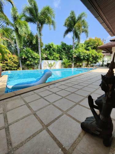 Sea Breeze Villa