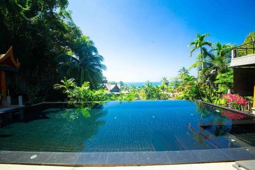 Luxury 5 Bedrooms Villa With Seaview Infinity Pool Overlooking Surin Beach