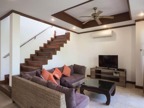 3 Bedroom Villa On Beach Front Resort Tg25