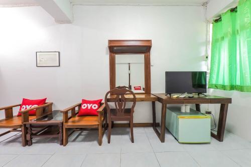 Oyo 468 Dumrong Town Hotel