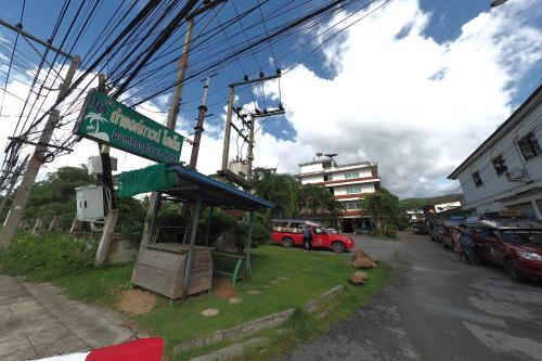 Oyo 468 Dumrong Town Hotel